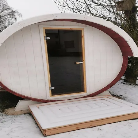 In Burggrub Mit Sauna Und Garten *